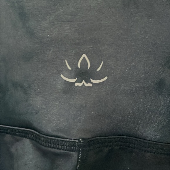 Beyond Yoga Lux Stellar Blue Cloud Leggings Medium - Picture 4 of 6